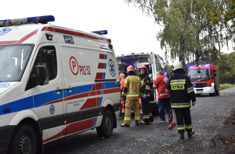 Wypadek w Szymanowie. Dwie osoby ranne [FOTO] - Zdjęcie główne
