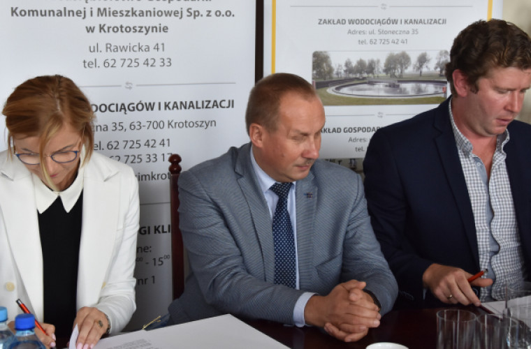 Krotoszyn. Rozbudowa oczyszczalni ścieków. Zamiast płacić za odpad – będą sprzedawać nawóz - Zdjęcie główne