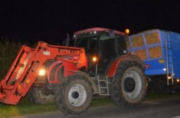 Wypadek z udziałem ciągnika. Jedna osoba poszkodowana [FOTO] - Zdjęcie główne