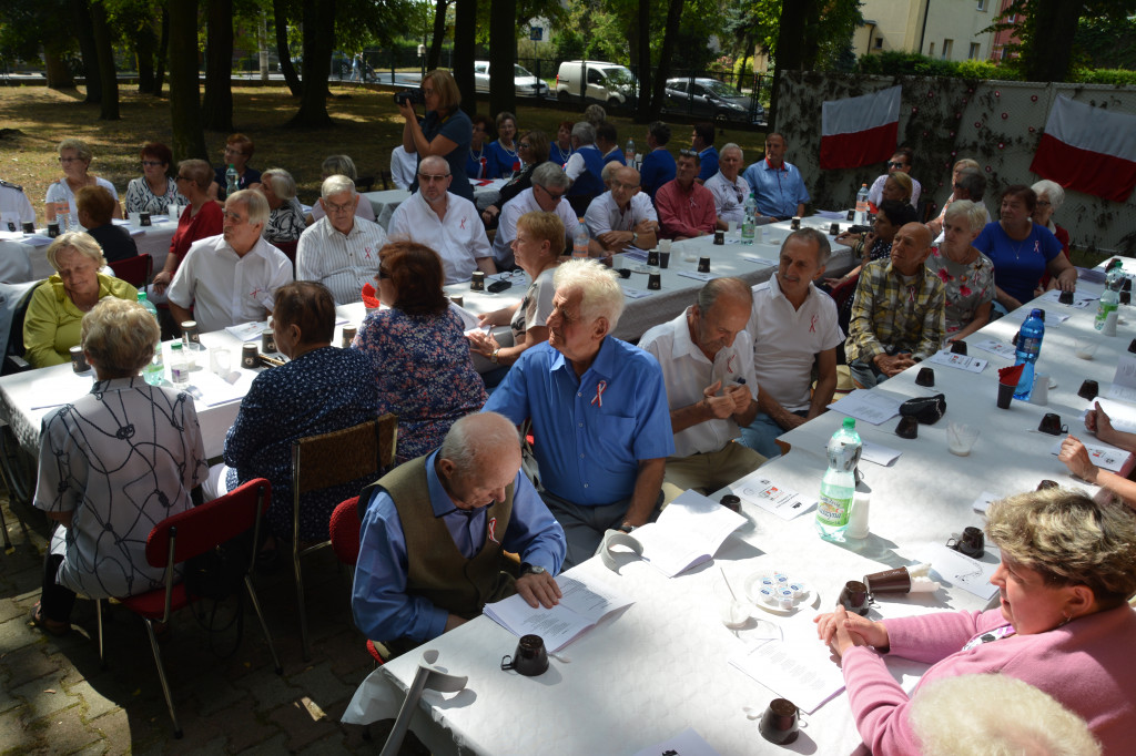 Patriotyczny piknik seniorów w Koźminie Wlkp. - Zdjęcie główne