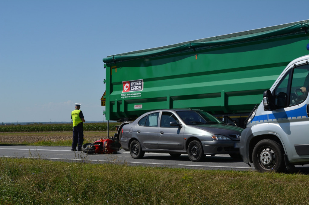 Wypadek w Wolenicach. Motocyklista trafił do szpitala - Zdjęcie główne