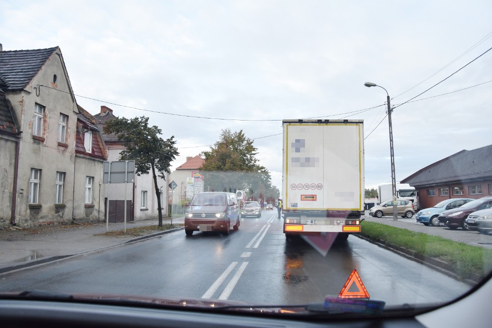 Awaria ciężarówki na ulicy Kobylińskiej w Krotoszynie - Zdjęcie główne