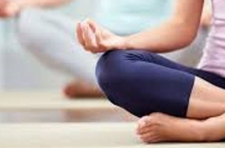 Zduny. Medytacja wśród książek - Zdjęcie główne