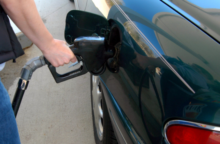 Znowu zdrożeje paliwo. o 8 groszy. Zapłacą kierowcy [SONDA] - Zdjęcie główne