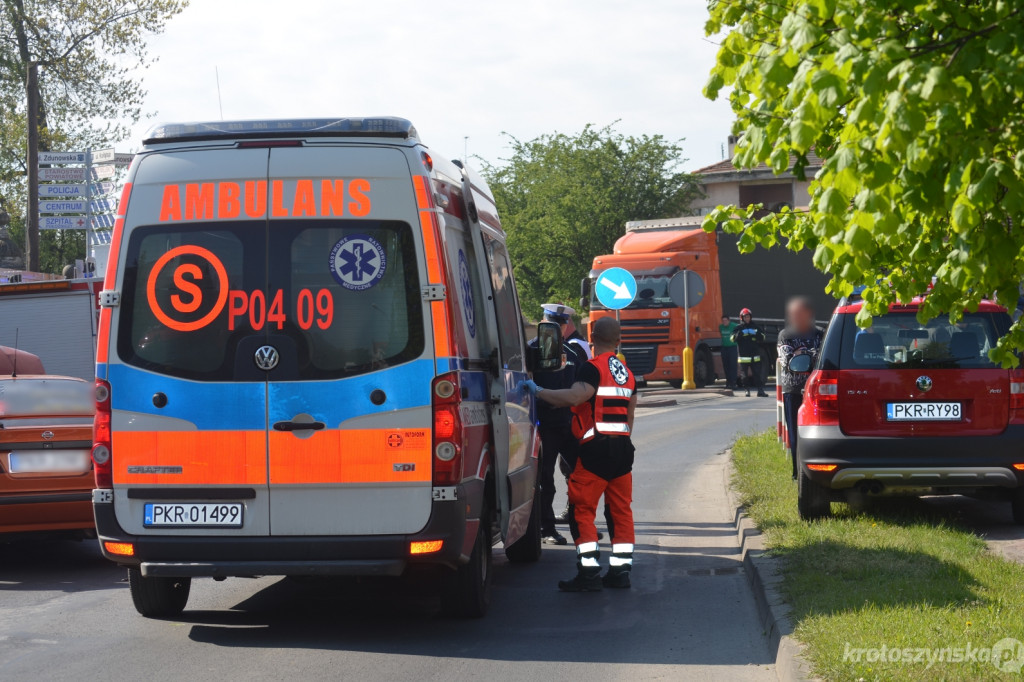 Krotoszyn. Wypadek na krajówce. Kobieta w szpitalu [FOTO i FILM] - Zdjęcie główne