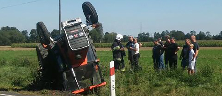 Wypadek w Wałkowie. Traktorzysta w szpitalu [AKTUALIZACJA] - Zdjęcie główne