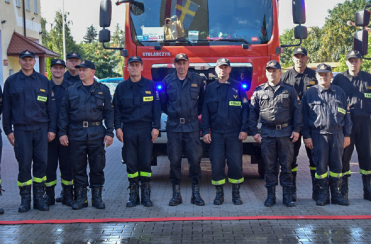 Krotoszyńscy strażacy wrócili ze Szwecji. Wzruszające powitanie [FOTO I FILM] - Zdjęcie główne