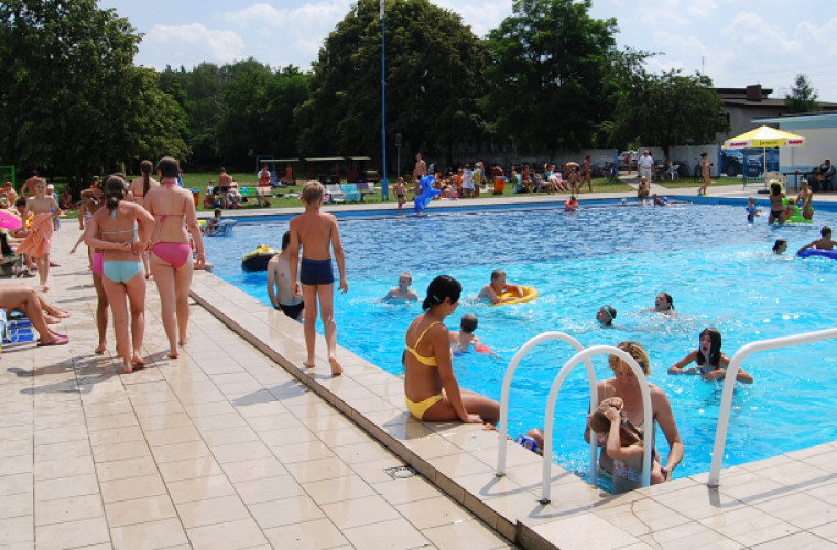 Zduny. Wyremontują basen - Zdjęcie główne