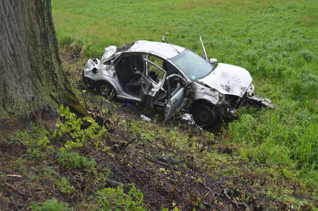 Wypadek drogowy w Skałowie - Zdjęcie główne