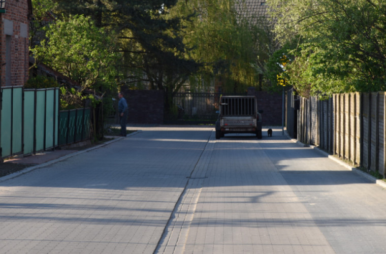 Kuklinów: Droga już jest. Teraz czas na ograniczenie prędkości? - Zdjęcie główne