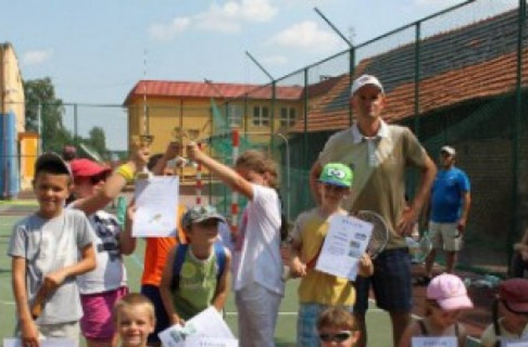 Rozdrażew: Następcy Radwańskiej i Janowicza - Zdjęcie główne