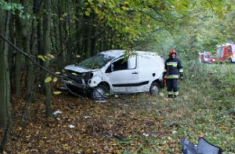 Sulmierzyce: Groźny wypadek na drodze wojewódzkiej - Zdjęcie główne