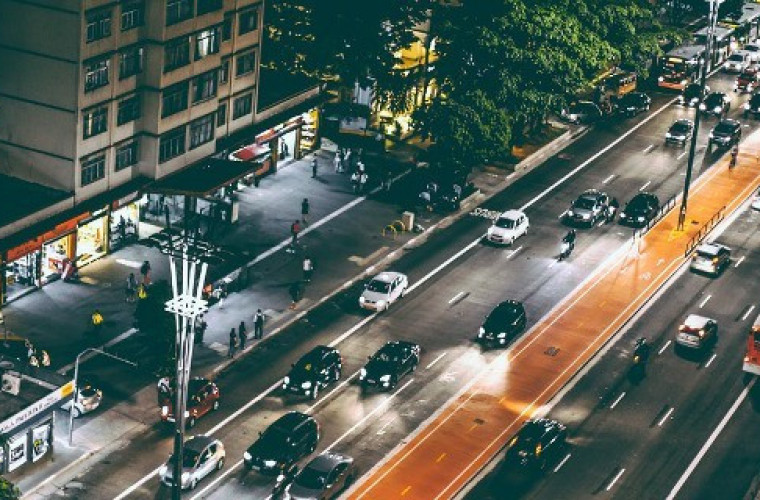 Deklarowany przebieg a cena OC – kto zapłaci najmniej? - Zdjęcie główne