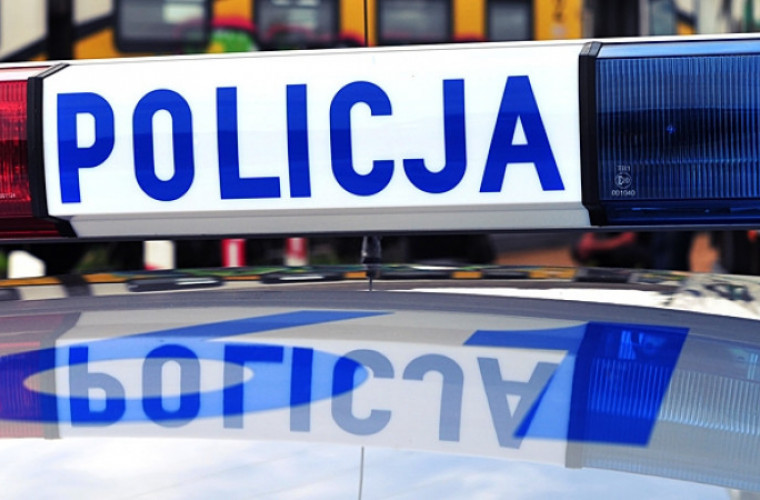 Wolenice. Kierowca BMW uciekł z miejsca zdarzenia. Policja prosi o pomoc - Zdjęcie główne