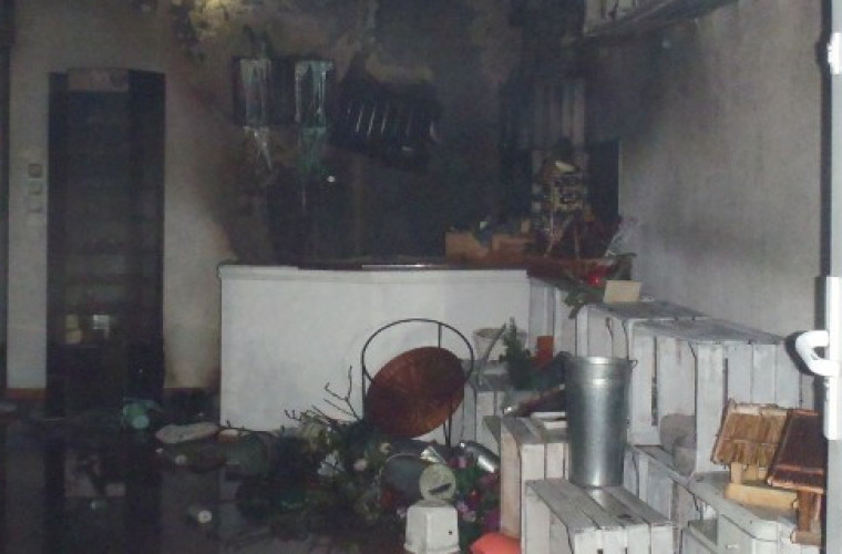 Sulmierzyce. Pożar w kwiaciarni [ZDJĘCIA] - Zdjęcie główne