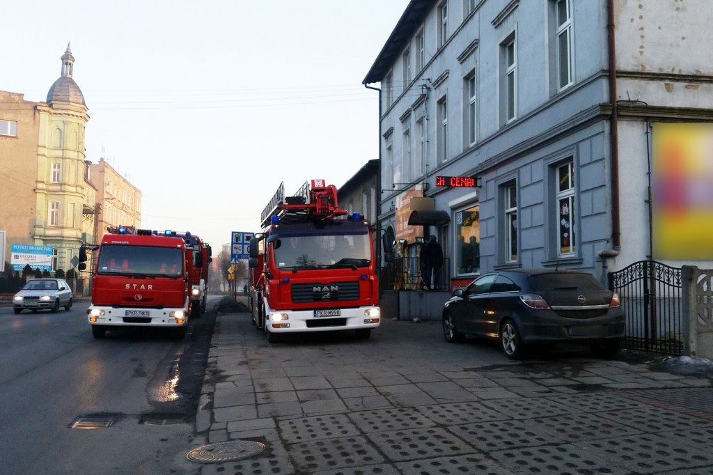 Krotoszyn. Pożar na Kobylińskiej [ZDJĘCIA] - Zdjęcie główne