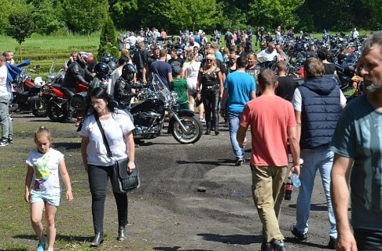 Koźmin Wlkp. I Zamkowy Zlot Motocyklowy [FILM I ZDJĘCIA] - Zdjęcie główne