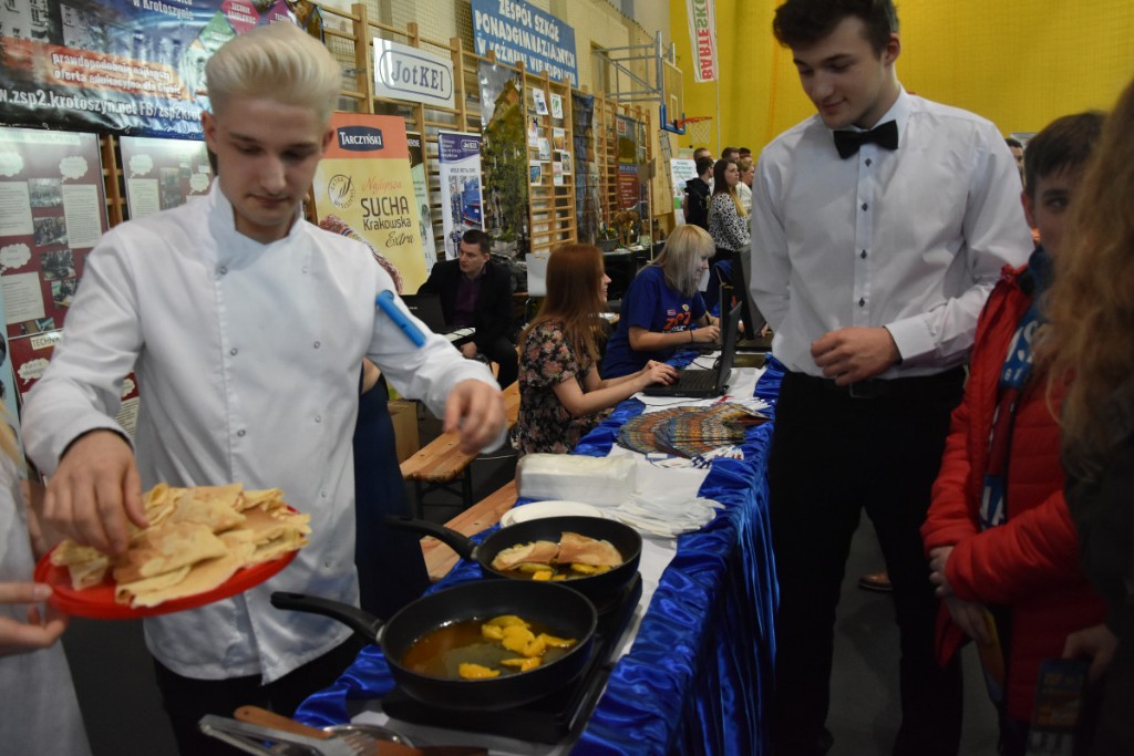 IV Targi Edukacyjne i Targi Pracy - Zdjęcie główne