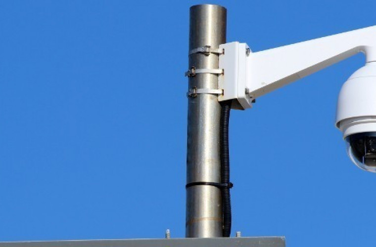 Monitoring w Kobylinie. Czy miasto będzie śledzić tablice rejestracyjne?  - Zdjęcie główne