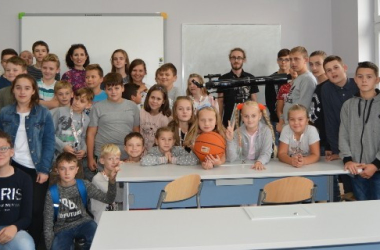 Były uczeń ofiarował szkole wartościowy teleskop [ZDJĘCIA] - Zdjęcie główne