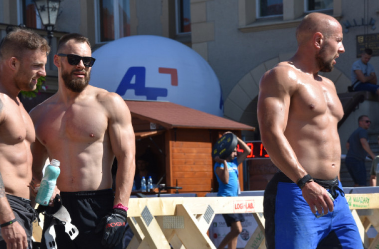 Login Lab 2018 za nami. Parada "kaloryferów" na Rynku - Zdjęcie główne