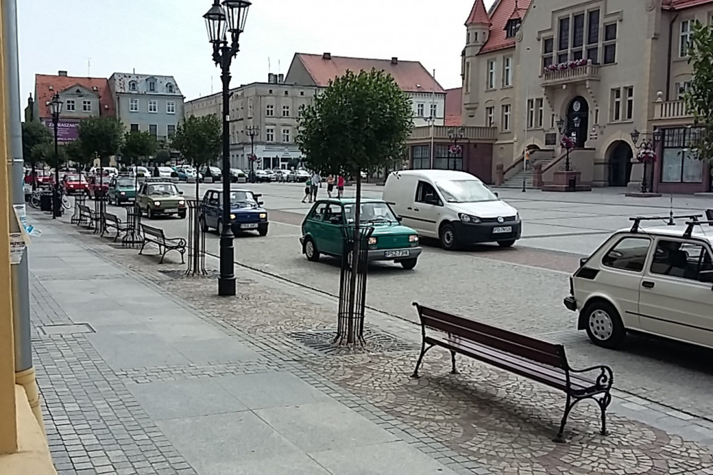 "Maluchy" opanowały Rynek [ZDJĘCIA] - Zdjęcie główne