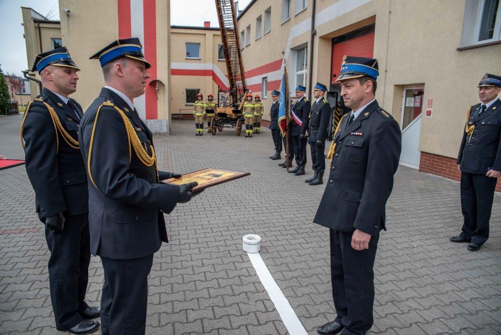 Awanse zawodowe krotoszyńskich strażaków