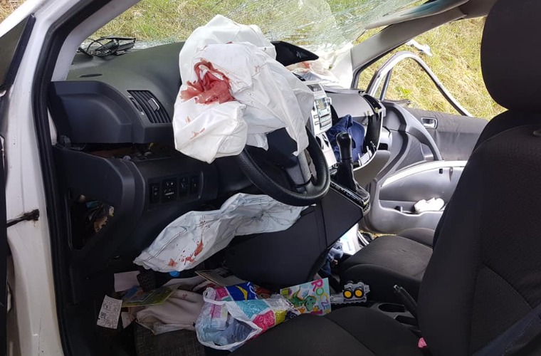 Proboszcz krotoszyńskiej parafii miał wypadek. Na miejscu 2 helikoptery i 5 karetek - Zdjęcie główne