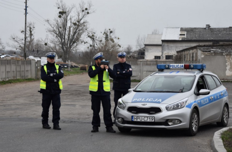 Krotoszyn. Kierowca Fiata przekroczył dopuszczalną prędkość o 64 km/h - Zdjęcie główne