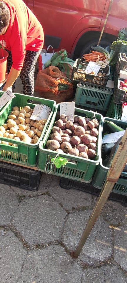 Ceny warzyw i owoców na targu w Krotoszynie