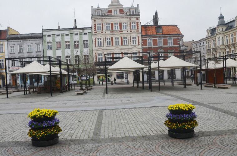 Krotoszyn. Kiedy ruszą ogródki gastronomiczne na rynku? - Zdjęcie główne