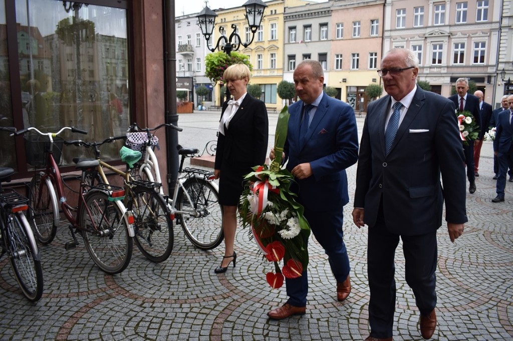 Krotoszyn. Upamiętnili 81. rocznicę wybuchu II wojny światowej - Zdjęcie główne