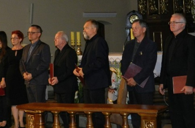 Narodowe Czytanie w Krotoszynie [ZDJĘCIA]  - Zdjęcie główne