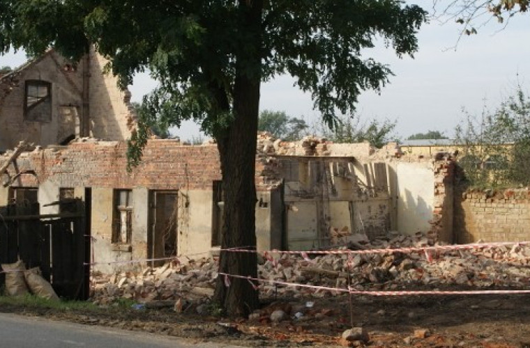 Koźmin Wlkp. Znika cegła po cegle - Zdjęcie główne