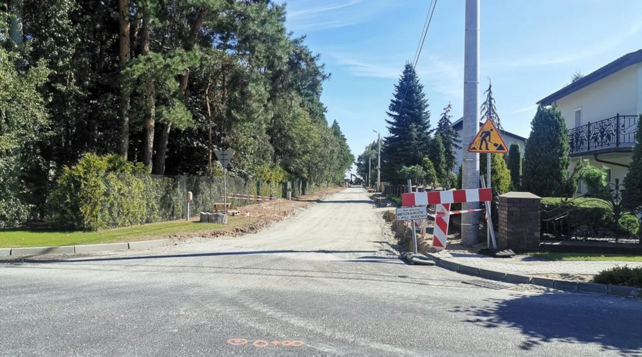 Gmina Koźmin buduje ulicę Leśną w Starej Obrze - Zdjęcie główne