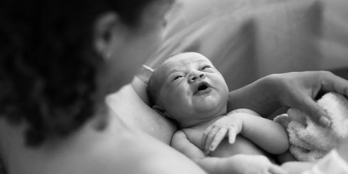 Poród w domu — historia Agaty, która zdecydowała się urodzić dziecko we własnym domu - Zdjęcie główne