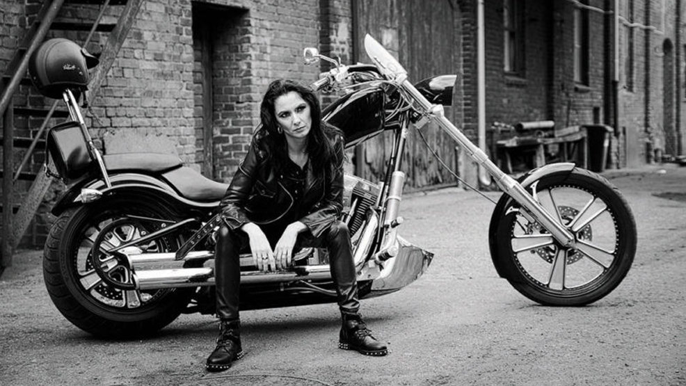 Ona kocha wolność, czyli kobieta na motocyklu  - Zdjęcie główne