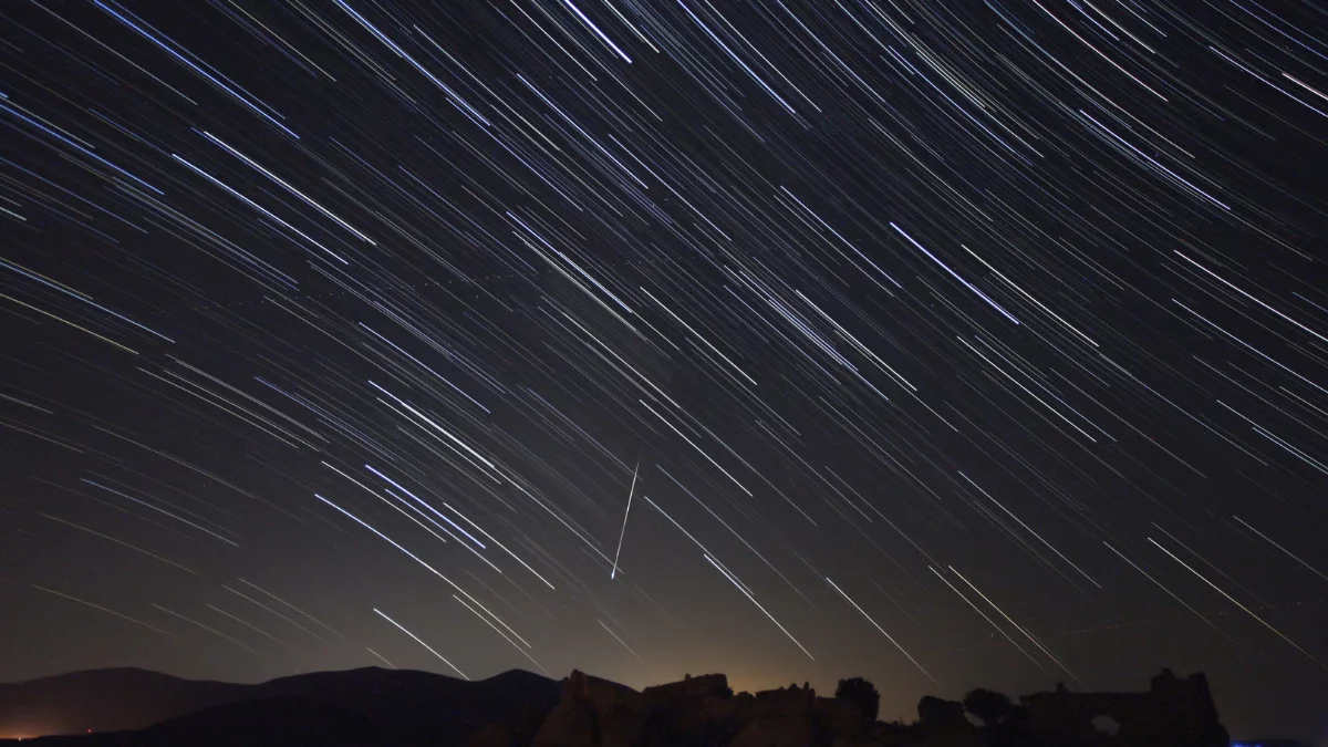 Magia na niebie. Niesamowity spektakl spadających Perseidów 2025 - Zdjęcie główne