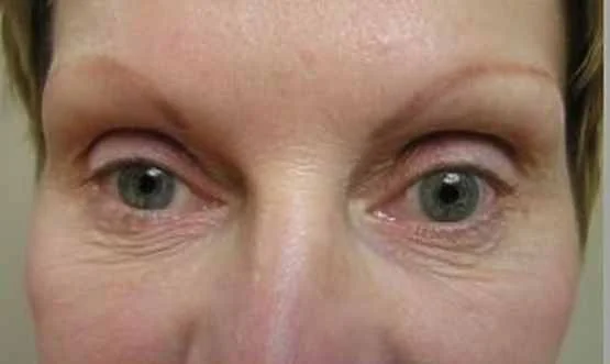 Makijaż permanentny to trwała pigmentacja wybranej okolicy na twarzy