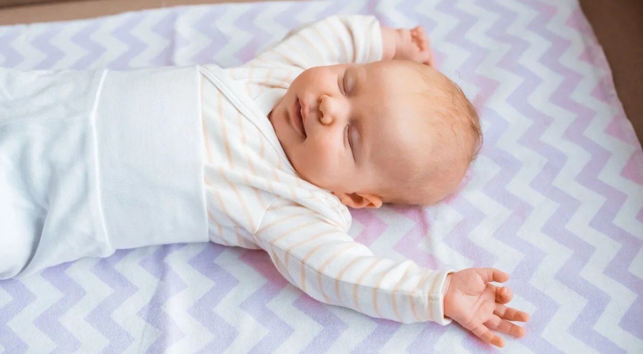 Śpiworek do spania dla dziecka, dlaczego warto się na niego zdecydować? - Zdjęcie główne