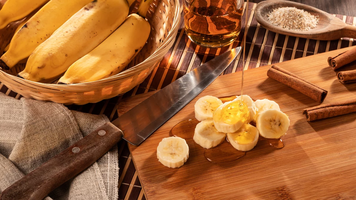 Domowy syrop z bananów i miodu. Łagodzi kaszel i pysznie smakuje - Zdjęcie główne