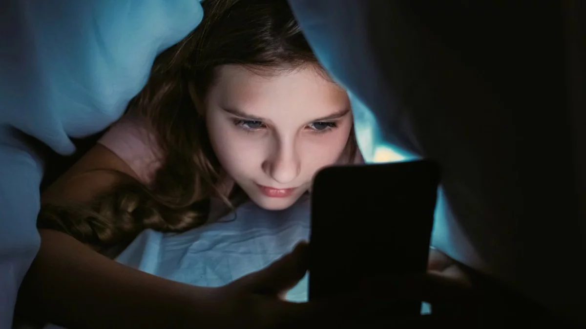 Czy smartfon uzależnia dzieci, jak kokaina? Odpowiedź profesora psychiatrii jest jednoznaczna. - Zdjęcie główne