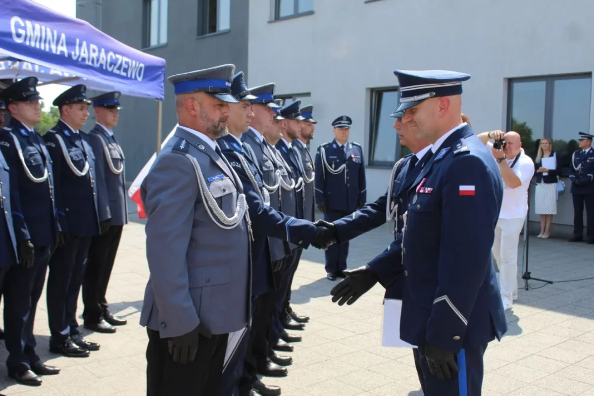 Święto Policji w Jarocinie. Policjanci odebrali awanse, padła ważna zapowiedź na 2027 rok