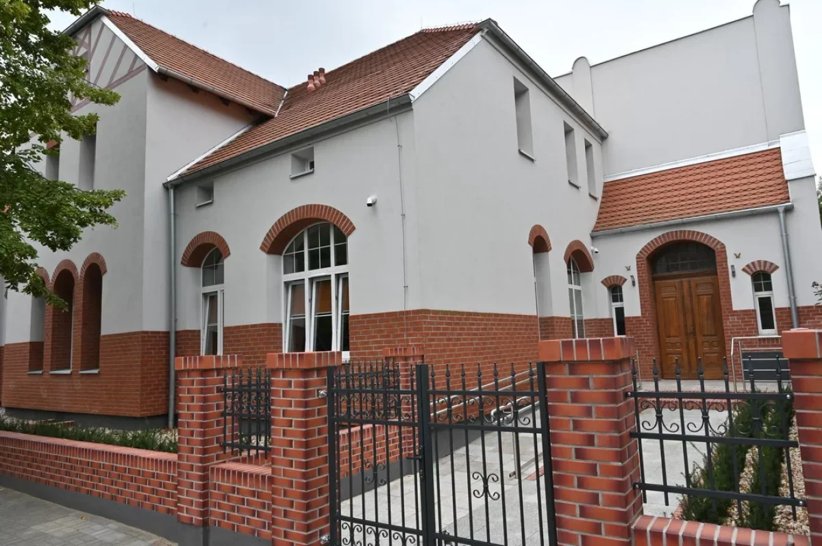 Zakończyła się gruntowna modernizacja „szpitalika” w pleszewskim DPS-ie. Inwestycja warta jest blisko 6,7 mln zł