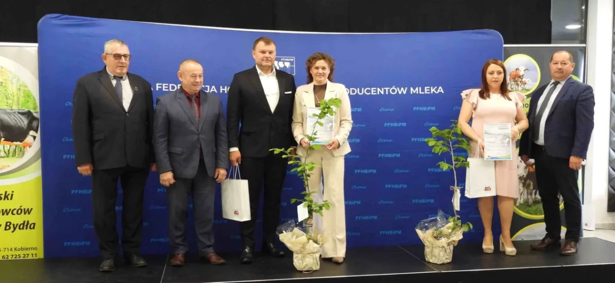 Najlepsi hodowcy bydła z powiatu krotoszyńskiego nagrodzeni. Podsumowano wyniki za 2025 rok [ZDJĘCIA]