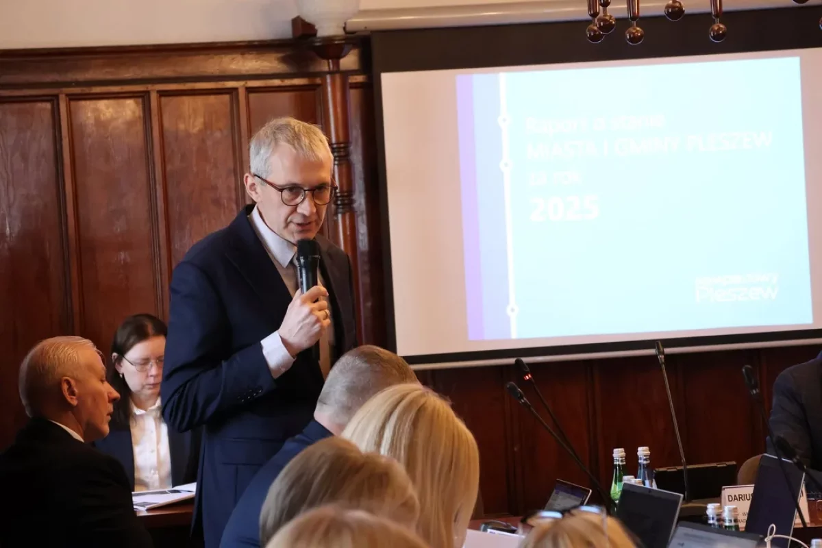 Burmistrz Pleszewa z wotum zaufania i absolutorium za 2025 rok