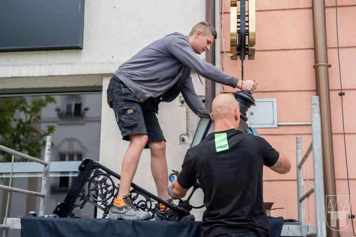 Ważny komunikat dla mieszkańców - stylowe lampy wracają na Rynek
