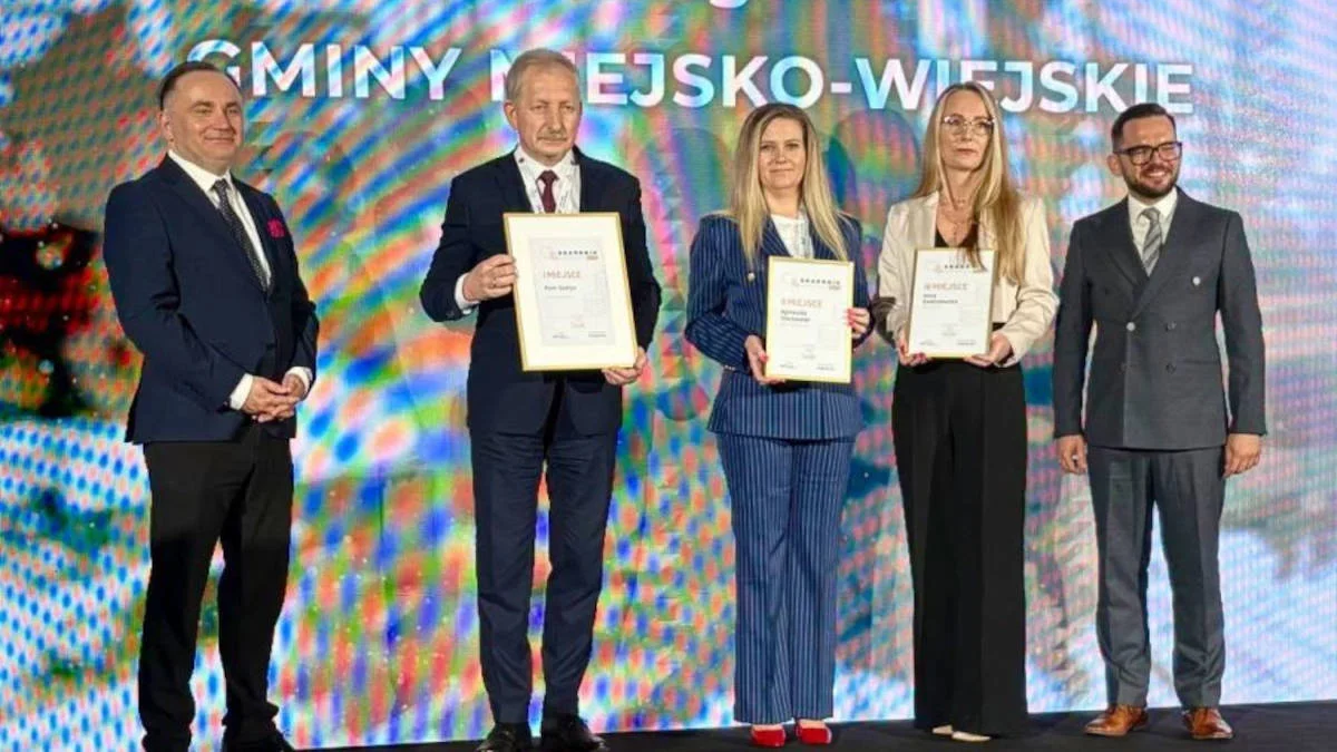 Była skarbnikiem w Jarocinie, teraz dostała prestiżową nagrodę. Czyich finansów teraz pilnuje? [ZDJĘCIA]
