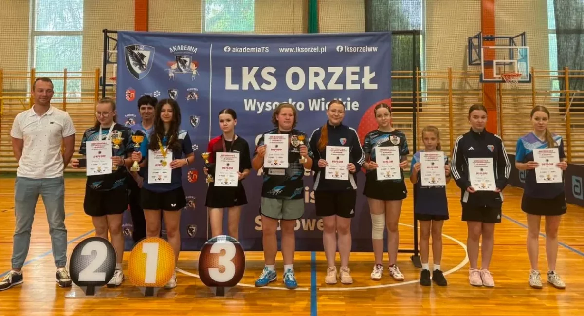 Tenisiści stołowi nie zawiedli. Okręgowe mistrzostwa pełne medali
