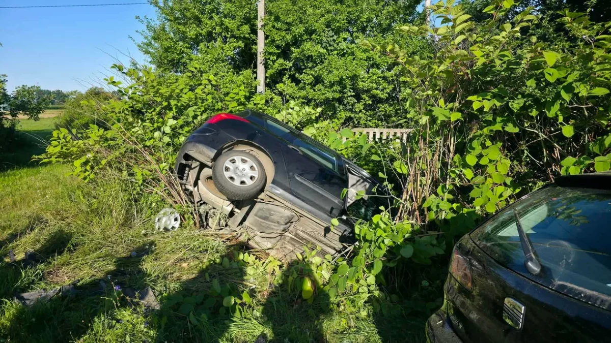 Wypadek w Tarcach. Droga jest zablokowana [ZDJĘCIA]